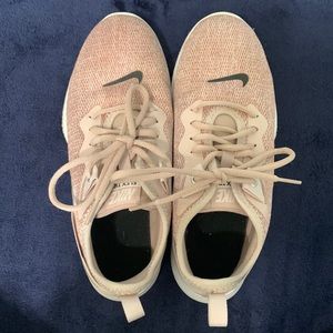 Pink Nike Flex TR9’s